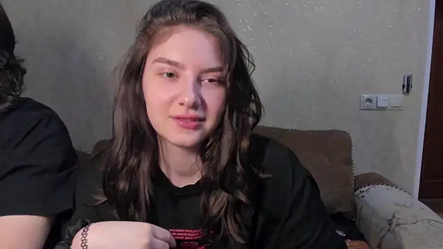 love lina muuur online show from February 2026 03:30:02 PM