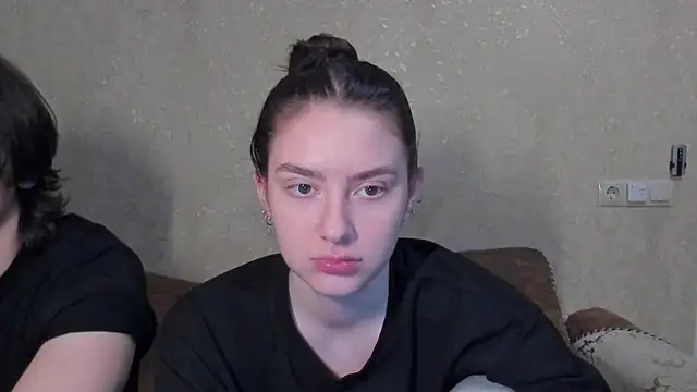 love lina muuur online show from February 2026 03:31:02 PM