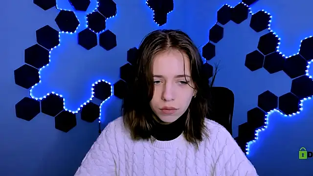 Snapshot of cleo_cool chatting on February 2026 10:00:01 AM cleo cool online show from February 2026 10:00:01 AM