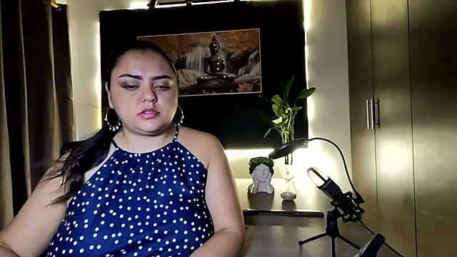 AzaraOnyx online show from July 2026 01:15:01 PM