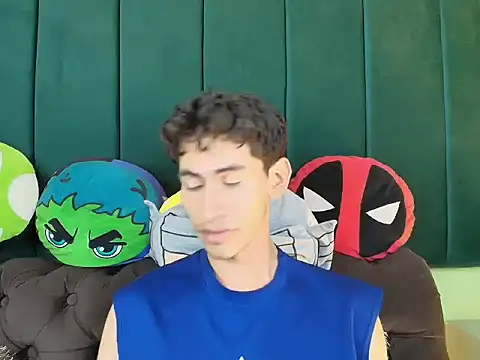 Snapshot of skinny_jean_ chatting on February 2026 07:59:01 PM skinny jean online show from February 2026 07:59:01 PM