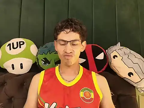 Snapshot of skinny_jean_ chatting on February 2026 08:06:01 PM skinny jean online show from February 2026 08:06:01 PM