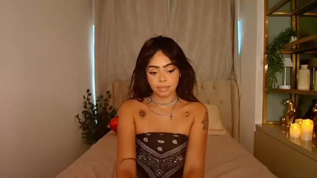 Snapshot of Pauline_Clark chatting on February 2026 08:04:02 PM Pauline Clark online show from February 2026 08:04:02 PM