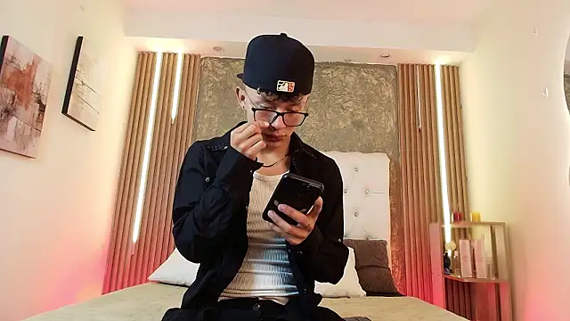 Dark Nico online show from March 2026 03:43:01 AM