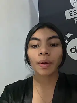 eimmy  skinny online show from May 2026 11:45:02 PM