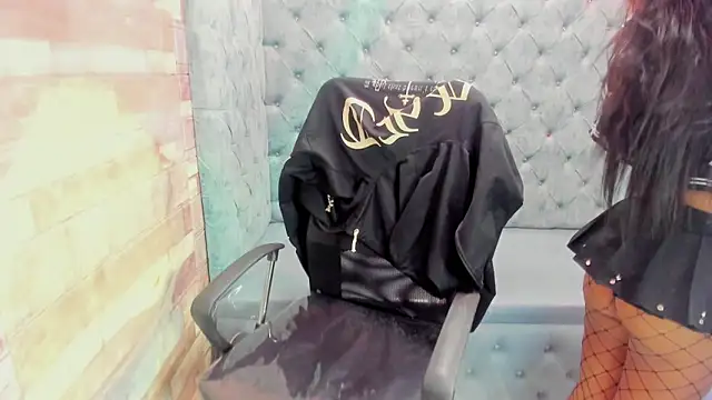 Scarlett Moom online show from March 2026 04:17:02 AM