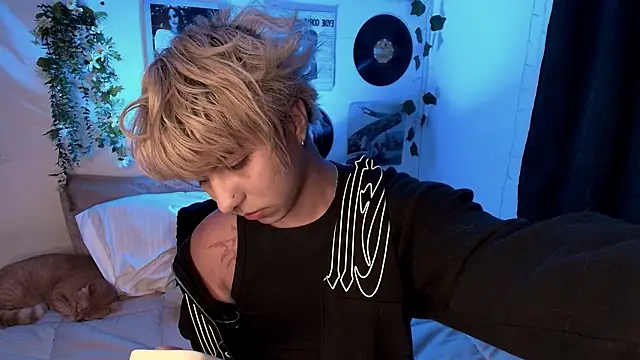 prince oliverr online show from February 2026 01:19:01 PM