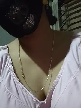 tanisha-me online show from February 2026 08:38:01 PM