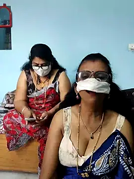 Snapshot of Kannadasexywifes chatting on April 2026 05:30:01 AM Kannadasexywifes online show from April 2026 05:30:01 AM