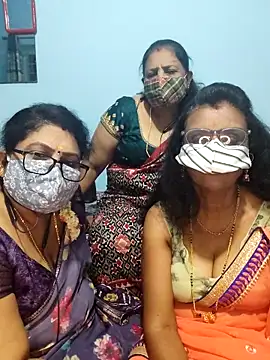 Snapshot of Kannadasexywifes chatting on April 2026 04:31:02 PM Kannadasexywifes online show from April 2026 04:31:02 PM
