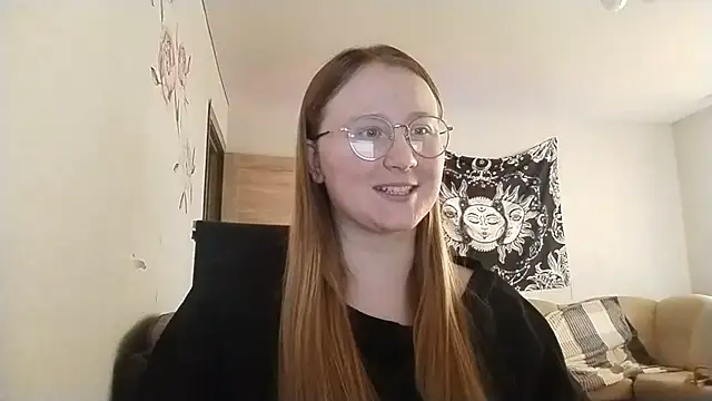 AnikaLipps online show from April 2026 01:41:02 PM