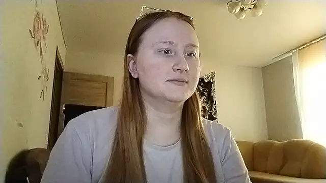 AnikaLipps online show from May 2026 01:38:02 PM