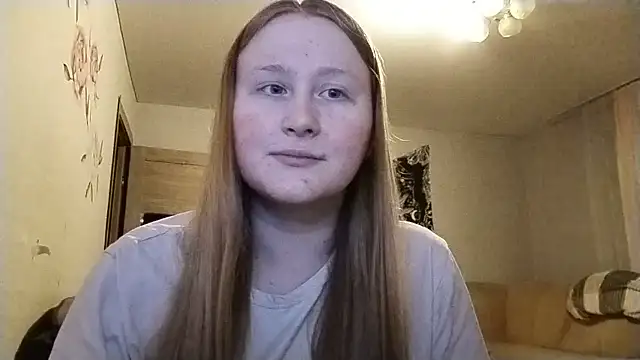AnikaLipps online show from May 2026 10:39:01 PM