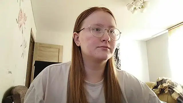 AnikaLipps online show from June 2026 01:23:02 PM
