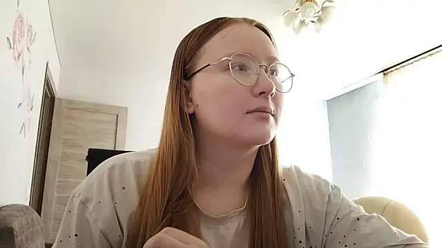 AnikaLipps online show from July 2026 01:39:02 PM
