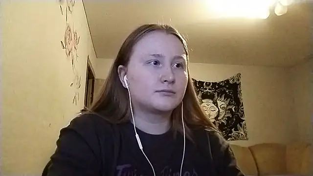 AnikaLipps online show from July 2026 07:35:01 PM