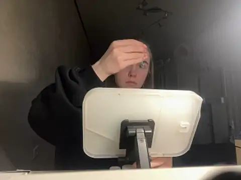 melissashineee online show from February 2026 11:54:02 AM