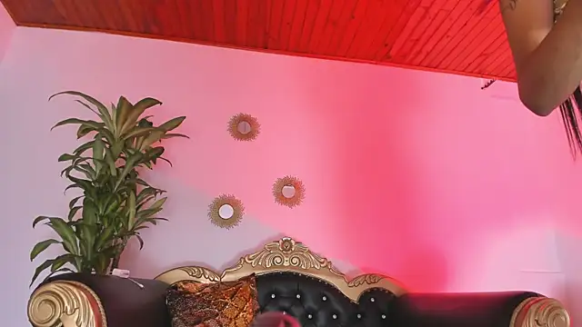Snapshot of LunaVelour13 chatting on July 2026 07:38:02 PM LunaVelour13 online show from July 2026 07:38:02 PM