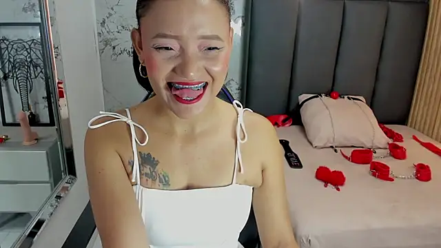 abby zoee online show from May 2026 12:13:01 PM