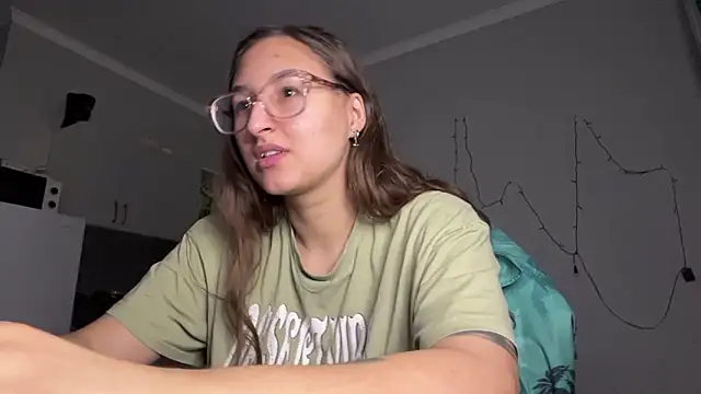 YettaUrive online show from February 2026 02:38:02 PM