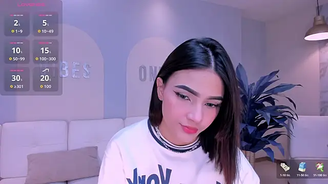 CarolineEvans x online show from March 2026 03:57:02 AM