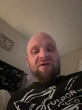 Mikeytoxxxic online show from April 2026 10:10:01 AM