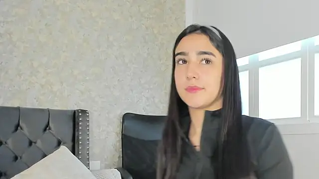 Snapshot of Anika_H chatting on June 2026 12:33:02 PM Anika H online show from June 2026 12:33:02 PM