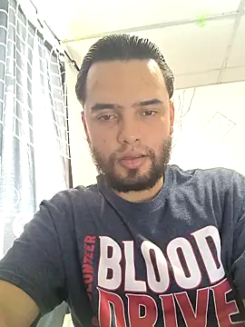 Snapshot of angel_leon01 chatting on March 2026 04:10:01 PM angel leon01 online show from March 2026 04:10:01 PM