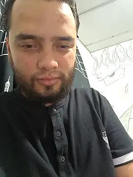 Snapshot of angel_leon01 chatting on March 2026 05:46:01 AM angel leon01 online show from March 2026 05:46:01 AM