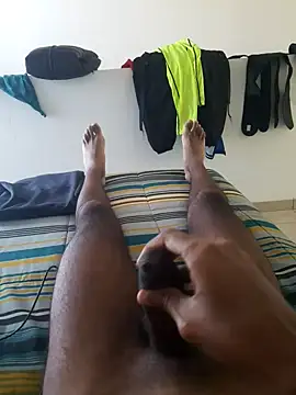 Snapshot of isuru_lakshan chatting on February 2026 12:01:01 PM isuru lakshan online show from February 2026 12:01:01 PM