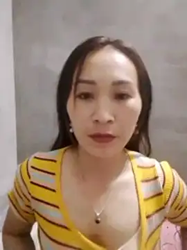 Snapshot of Thobaby112 chatting on February 2026 10:49:01 AM Thobaby112 online show from February 2026 10:49:01 AM