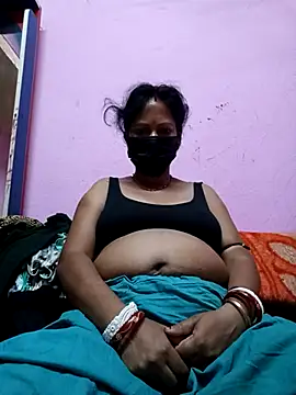 Snapshot of Hot_Rupa5225 chatting on March 2026 11:28:02 PM Hot Rupa5225 online show from March 2026 11:28:02 PM