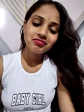 samayra1144 online show from March 2026 07:45:01 AM