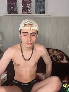 YourFavouriteTwink online show from February 2026 01:44:01 PM