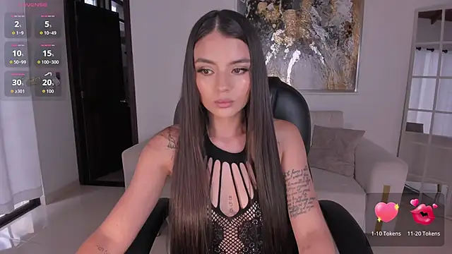 Snapshot of JulietteMoreau chatting on June 2026 07:23:01 PM JulietteMoreau online show from June 2026 07:23:01 PM