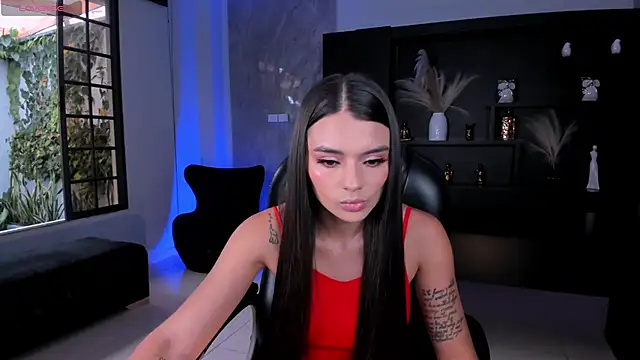 Snapshot of JulietteMoreau chatting on June 2026 07:04:01 PM JulietteMoreau online show from June 2026 07:04:01 PM