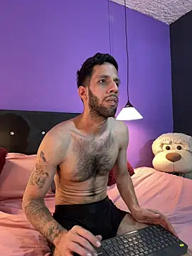 Karim mansur online show from February 2026 07:34:02 PM