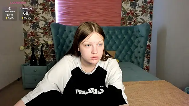 LauraBev online show from April 2026 05:49:02 AM