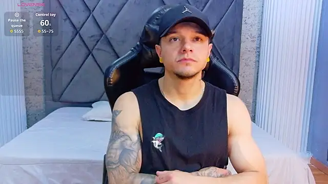 TYSONRICH1 online show from March 2026 06:04:02 PM