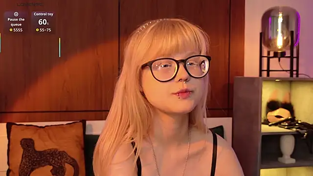 MoliQin online show from May 2026 06:51:01 AM