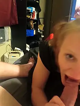 redslovestofuck online show from February 2026 10:14:02 AM