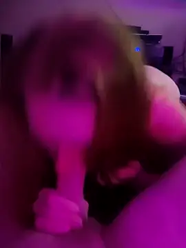 redslovestofuck online show from August 2026 05:50:02 AM