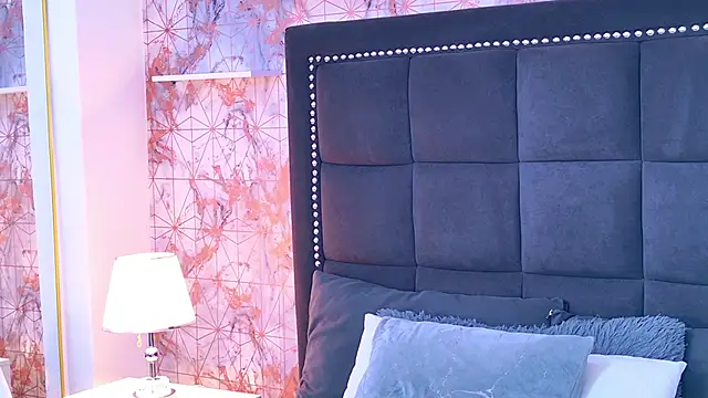 Raven Gloomy online show from March 2026 12:22:01 PM