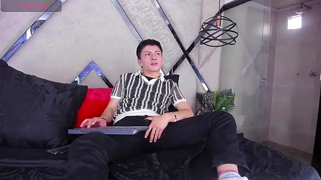 Sebas26  online show from February 2026 10:38:01 PM