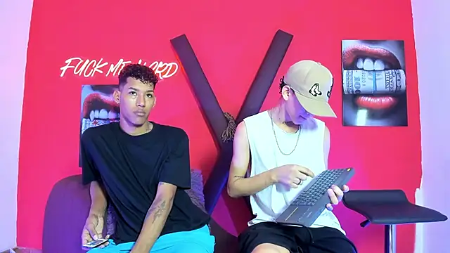 Snapshot of BOYS_PLAY chatting on March 2026 01:29:02 PM BOYS PLAY online show from March 2026 01:29:02 PM