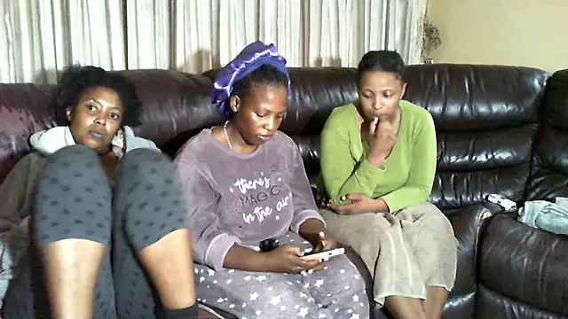 Sky-Diamond online show from March 2026 06:51:01 AM