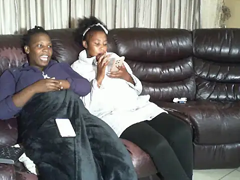 Sky-Diamond online show from March 2026 08:03:01 PM