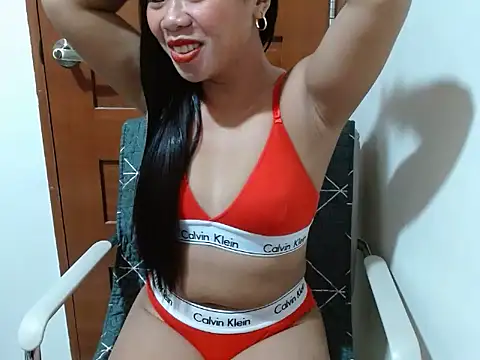 Petite Jeramae22 online show from February 2026 11:56:01 PM
