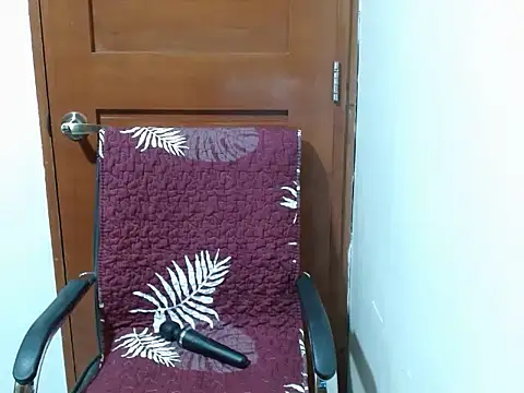 Petite Jeramae22 online show from July 2026 10:18:01 AM
