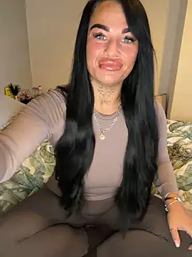 Snapshot of Darkfantisyx chatting on February 2026 04:16:01 PM Darkfantisyx online show from February 2026 04:16:01 PM